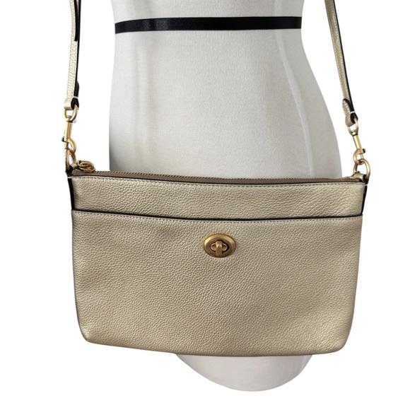 Coach Polly Pebble Gold Crossbody Bag with Turnlock Closure - Picture 2 of 9